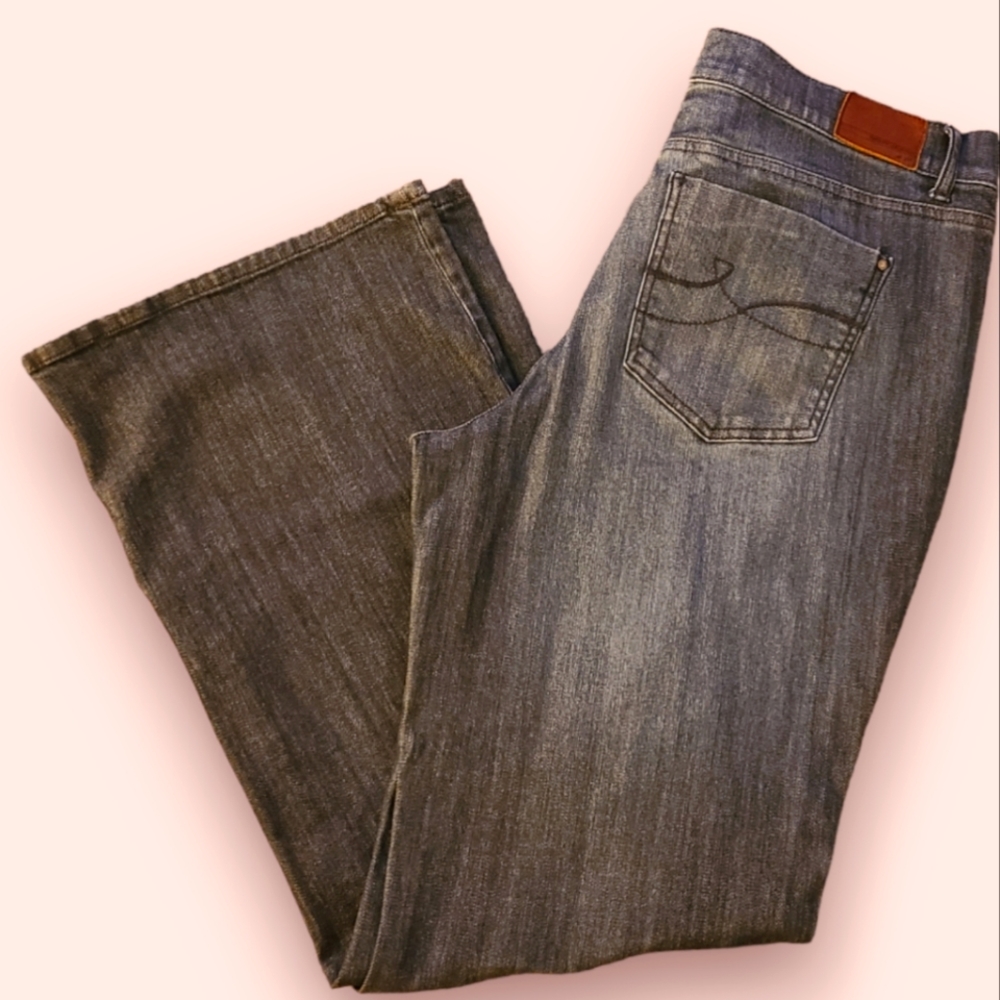DKNY Houston Bootcut Denim Jeans Slight flare Dark Wash Plus Size Curvy 16